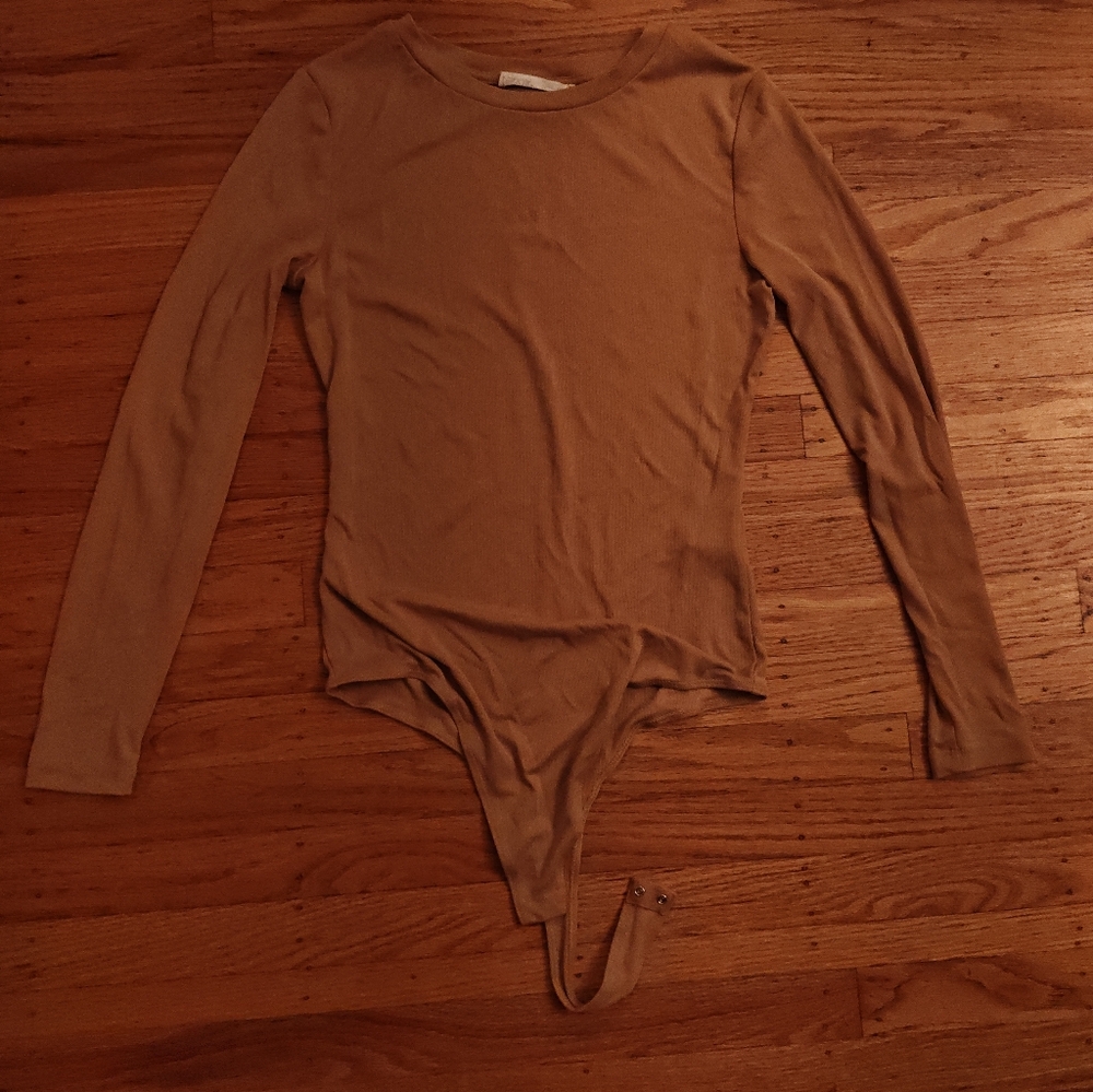 Nordstorm Rack Elodie Tan Ribbed Crew-Neck Bodysuit
